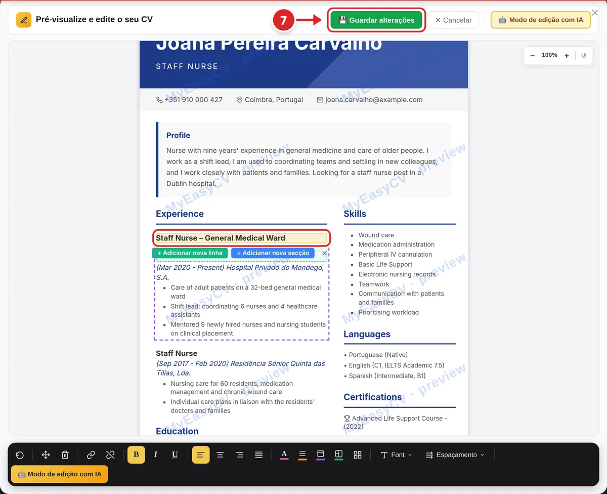 Janela «Pré-visualize e edite o seu CV» do painel: Guardar alterações assinalado e o cargo de uma experiência selecionado para edição
