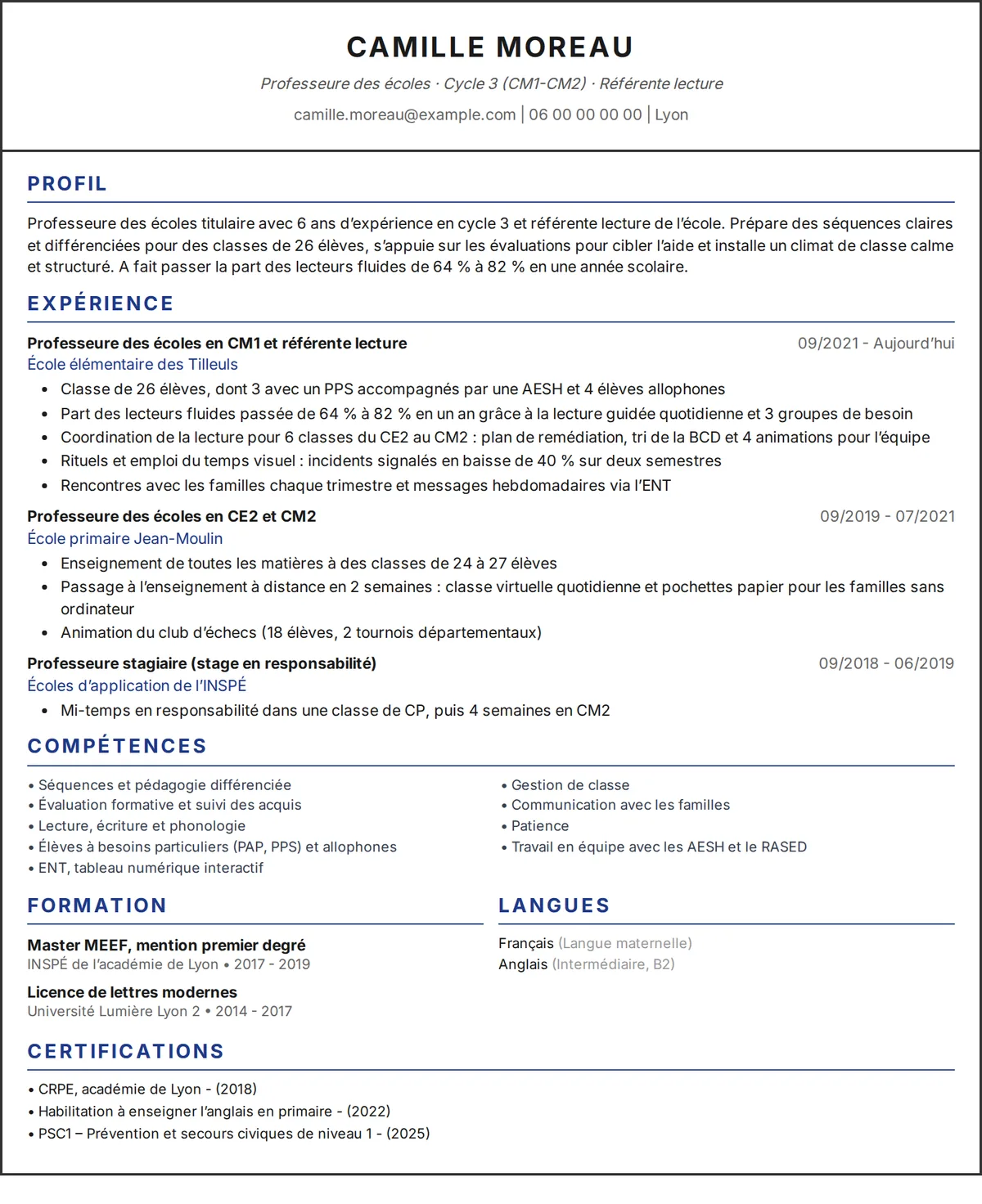 Exemple de CV enseignant : CV d’une page d’une professeure des écoles, design à une colonne